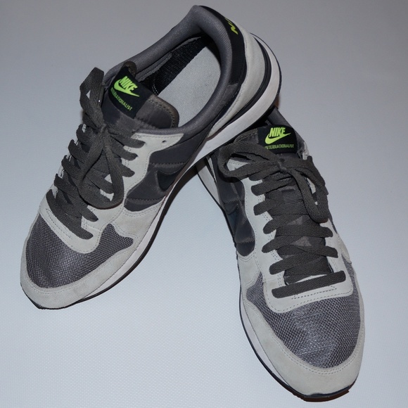 nike internationalist low id